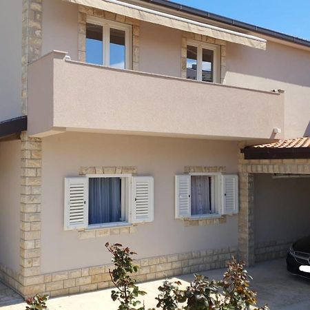 Villa Senka Necujam Exterior photo