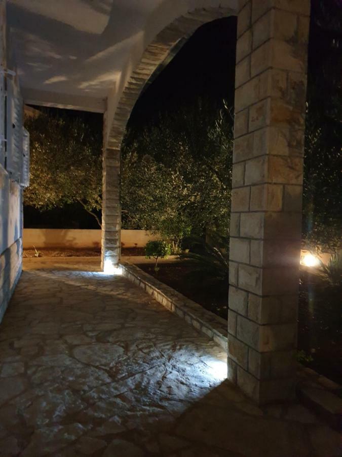 Villa Senka Necujam Exterior photo